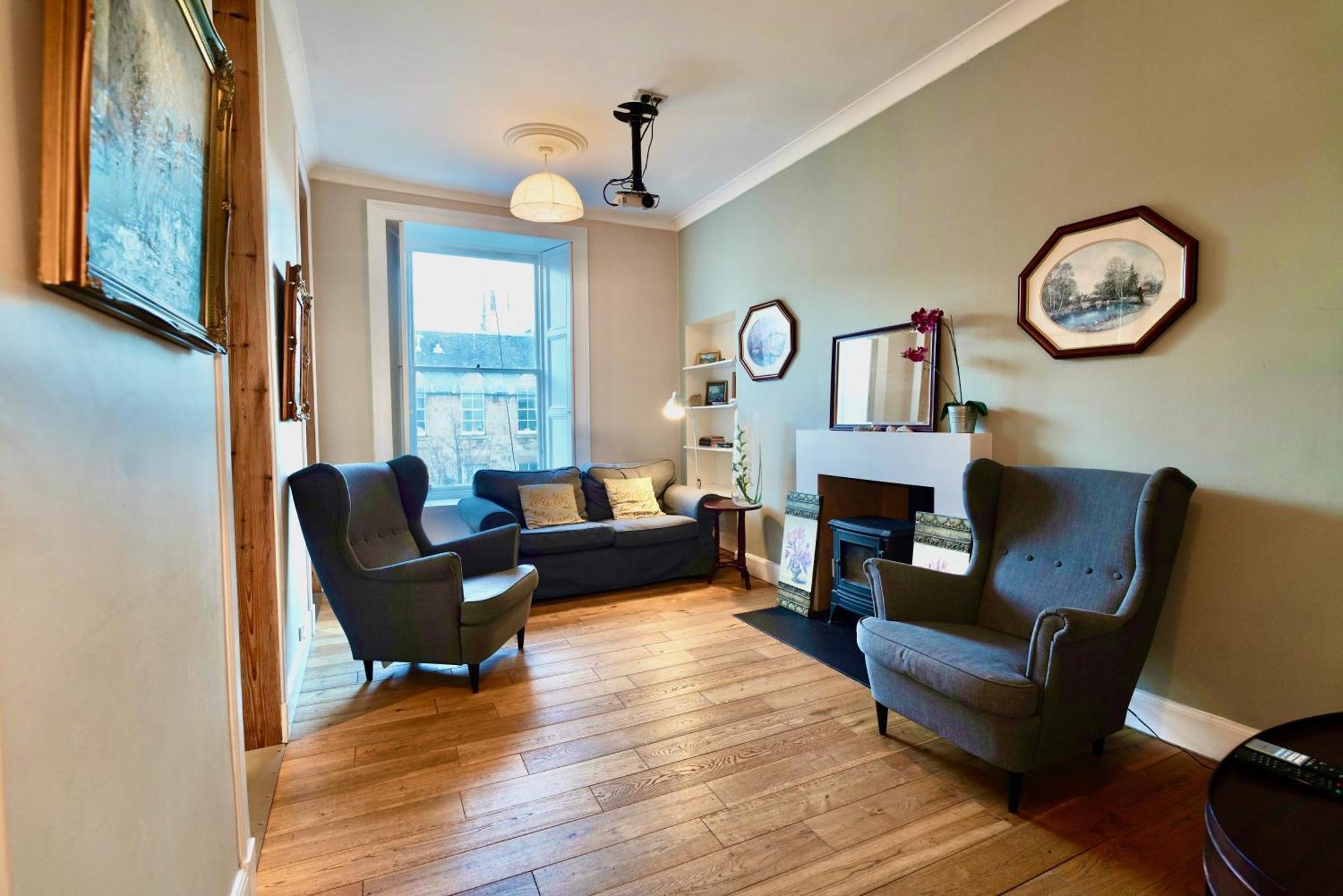 Spacious 2 Bed Apt Next To Royal Mile & Waverley Edimburgo Exterior foto