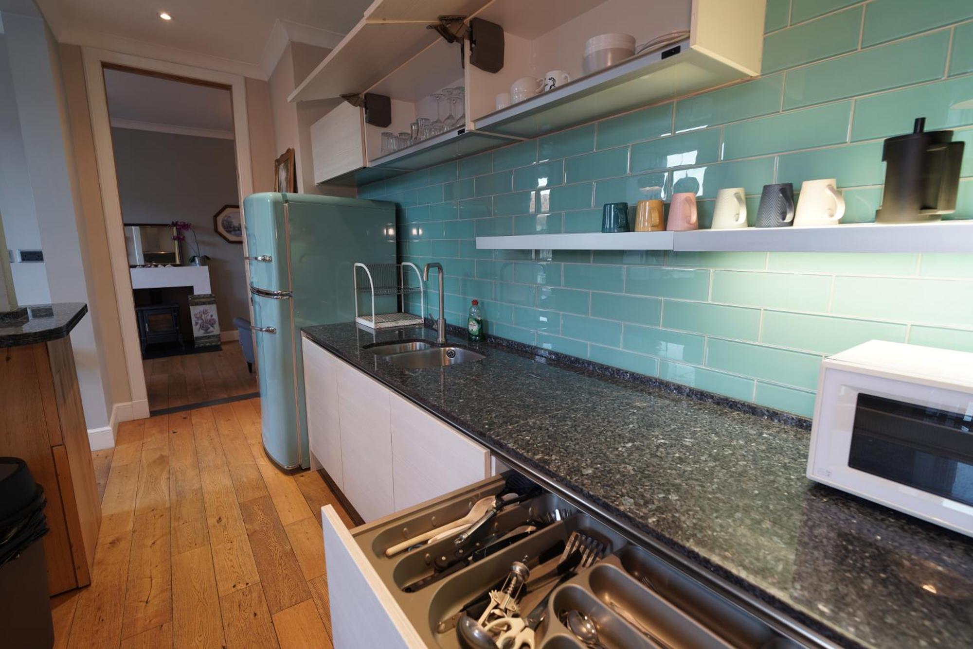 Spacious 2 Bed Apt Next To Royal Mile & Waverley Edimburgo Exterior foto