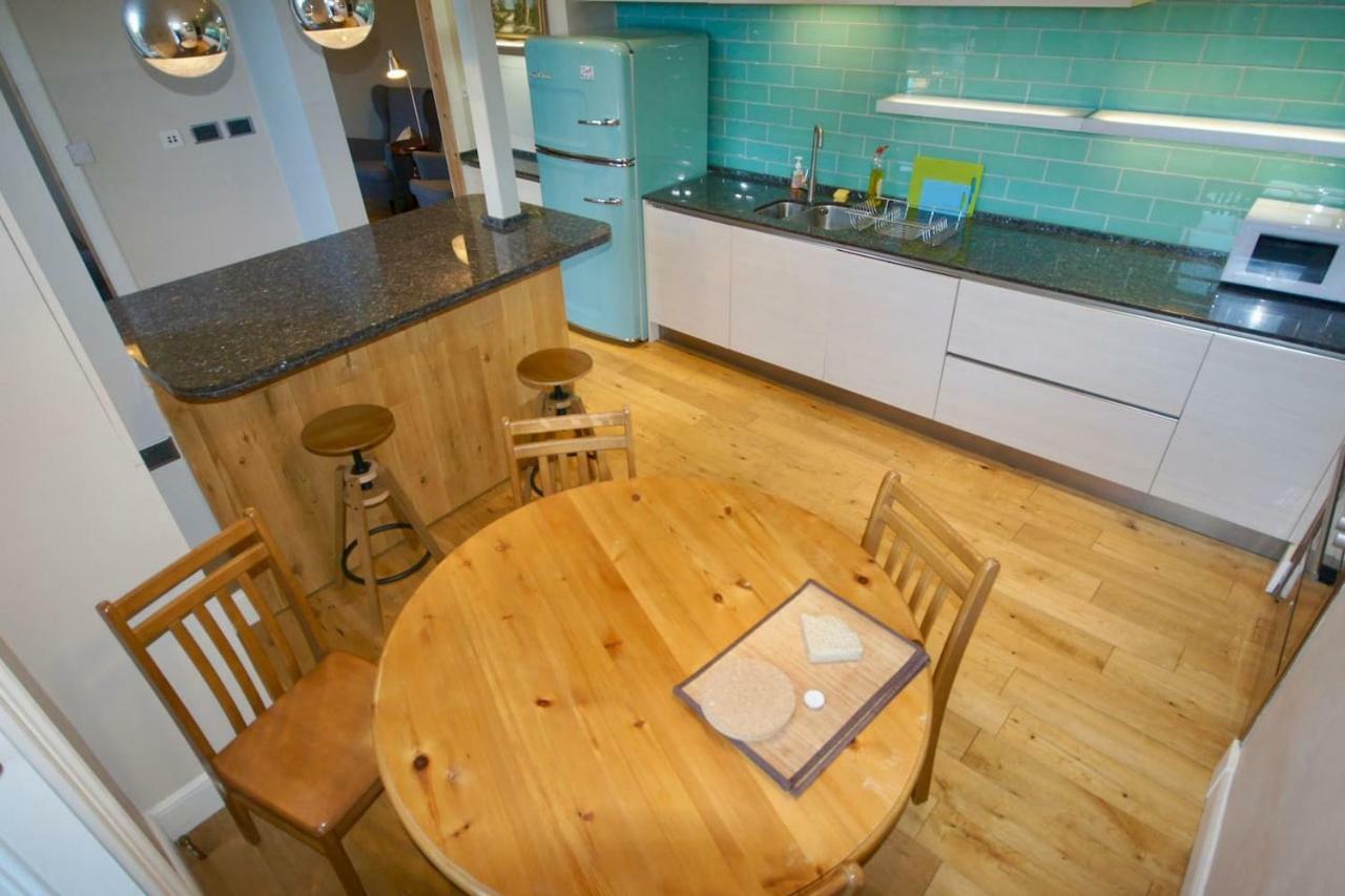 Spacious 2 Bed Apt Next To Royal Mile & Waverley Edimburgo Exterior foto